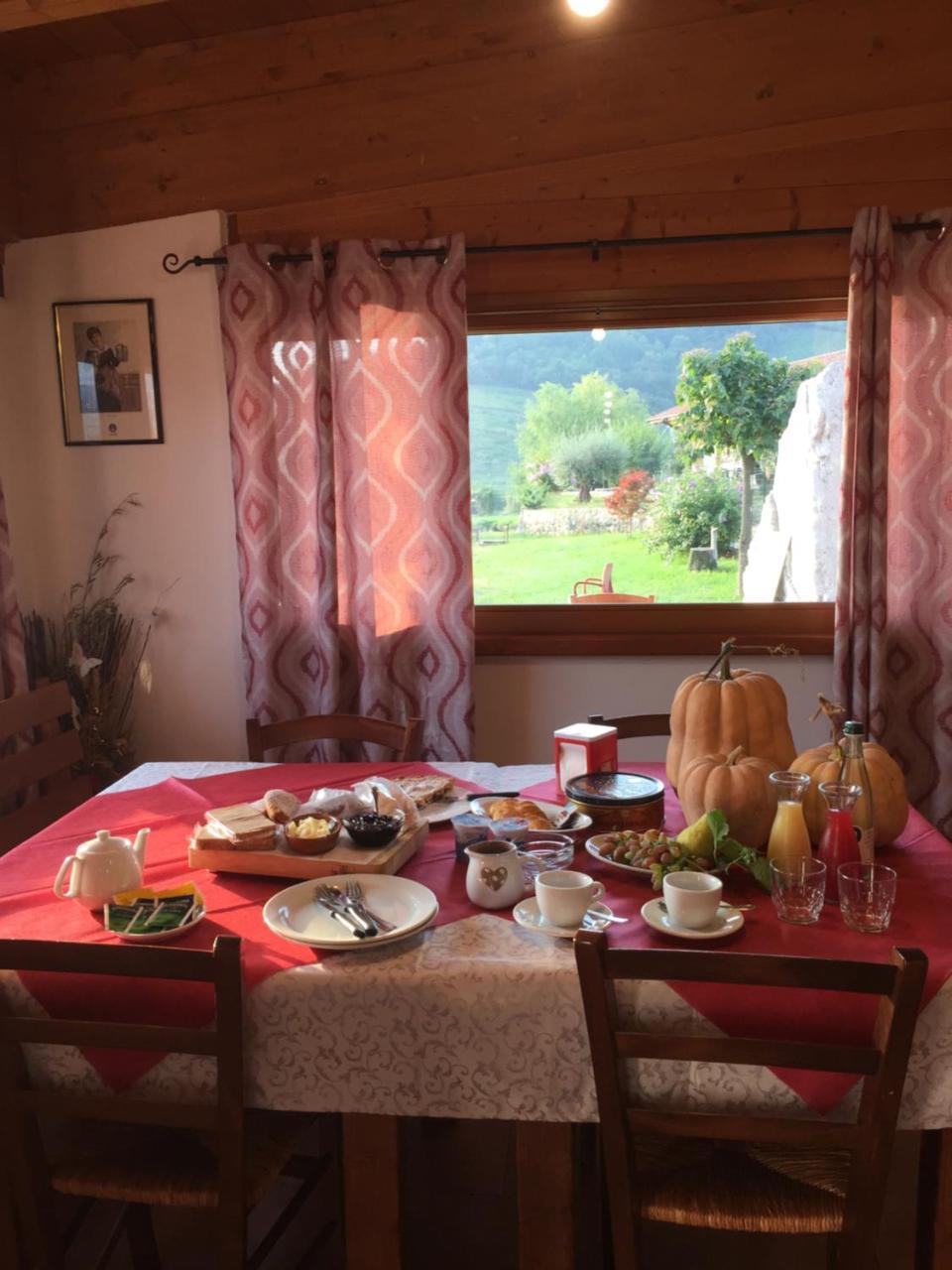 Готель La Fontanella Montecchia di Crosara Екстер'єр фото